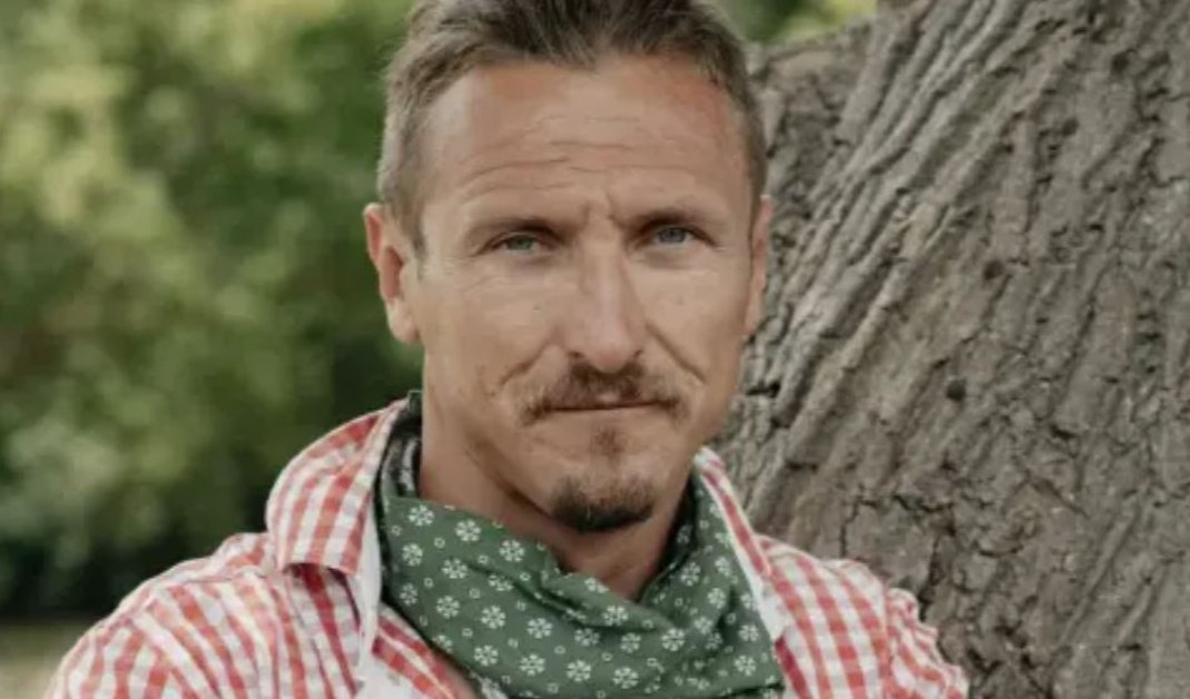 ШОКИРАЩО: ВОДЕЩИЯТ НА “ИГРИ НА ВОЛЯТА” ДИМО АЛЕКСИЕВ ОТНОВО ХВАНАТ ДА ШОФИРА МЪРТВО ПИЯН В СОФИЯ